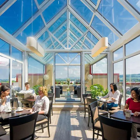 Hotel Western Dreilaenderbruecke 4*
